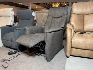 Relaxfauteuil, bruin stof, elektrisch verstelbaar